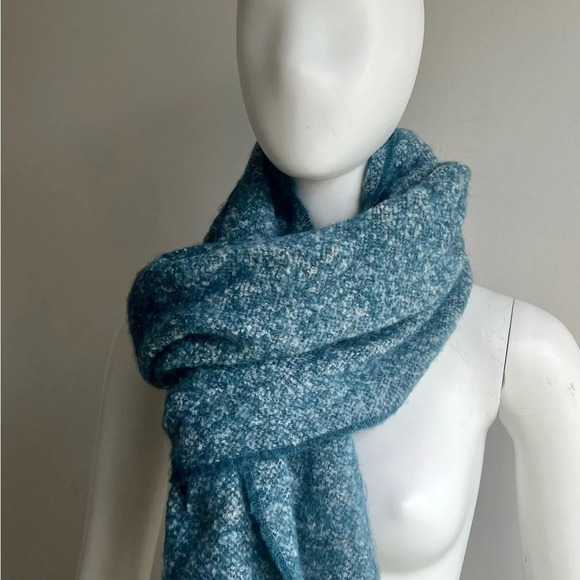 INTREND BLUE & GREEN WOOL BLEND SCARF MADE IN ITALY TASSELS NWT - Picture 6 of 7
